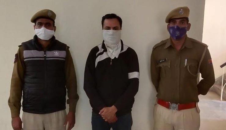 अजमेर : ट्रेडमार्क का दुरुपयोग कर बेचे जा रहे थे कूलर, गिरफ्तार गोदाम मालिक से 1208 स्टीकर बरामद