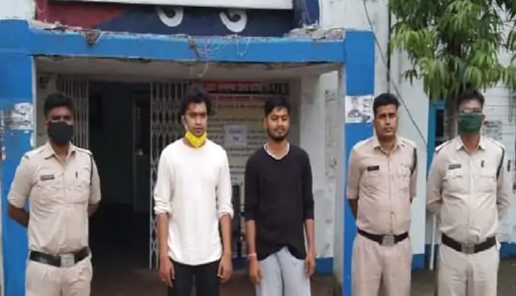 छत्तीसगढ़ : थाने में हीरोपंती दिखाना भारी पड़ा एक्टर को, पुलिस ने मामला दर्ज कर किया गिरफ्तार