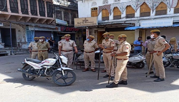 सूनी रही इस बार पुष्कर की धुलंडी, नहीं हुआ कपड़ा फाड़ होली का आयोजन, हर जगह तैनात थी पुलिस news,latest news,news in hindi,local news,rajasthan,pushkar