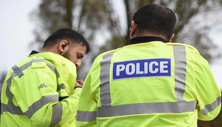 गोरखपुर : लेकर जा रहे हैं एक लाख से अधिक की रकम तो ले सकते हैं पुलिस की सुरक्षा, करना होगा बस एक कॉल