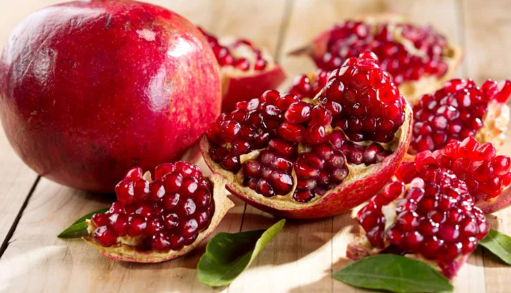 5 DIY Ways To Use Pomegranate To Get Healthy Skin