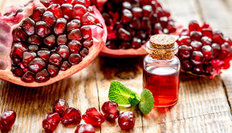 anti aging,essential oil for anti aging,beauty oils,pomegranate essential oil for combating wrinkles,rosemary essential oil for youthful skin,jojoba essential oil to prevent saggy skin,myrrh essential oil to prevent free radicals,helichrysum essential oil to prevent signs of aging,lavender essential oil to protect your skin,geranium essential oil for younger looking skin,frankincense essential oil for anti-aging process,beauty,beauty tips,skin care tips