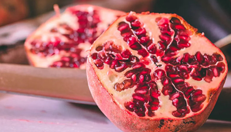 fruits for glowing skin,must-eat fruits for radiant complexion,natural remedies for skin glow,healthy fruits for luminous skin,skin-enhancing fruits in your diet,best fruits for skin radiance,nourishing fruits for vibrant skin,fruit-based skincare for glow,eating for healthy skin: fruits,achieving radiant skin with fruits