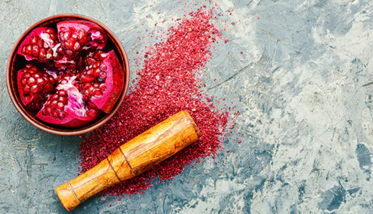diy pomegranate peel skincare,pomegranate peel face mask,natural skin brightening remedies,pomegranate peel benefits,pomegranate peel scrub,anti-aging pomegranate peel,homemade pomegranate peel toner,pomegranate peel for acne,pomegranate peel beauty tips,pomegranate peel oil