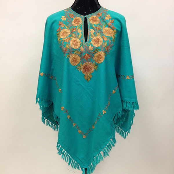 different styles of poncho,poncho types,winter poncho,winter fashion,fashion trends