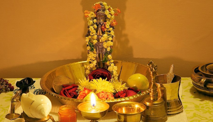 astrology tips,how to perform daily pooja at home,way to impress god at home,perfect way to do pooja at home