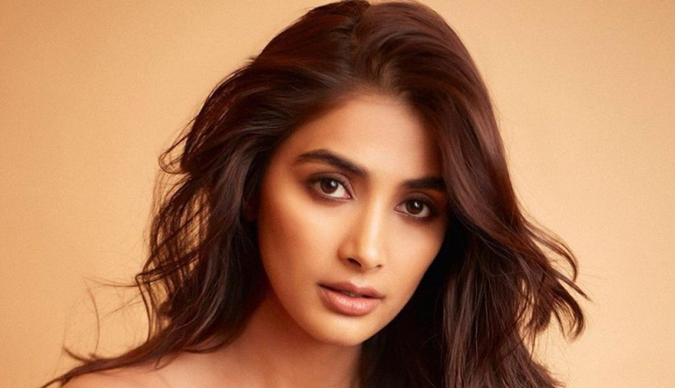 Pooja Hegde Is NOT Getting Married To A Mumbai-Based Cricketer