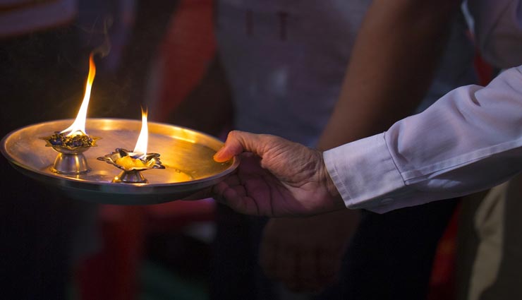 दीपक जलाते समय जरूर करें इन नियमों का पालन, अन्यथा नहीं मिल पाता लाभ astrology tips,astrology tips in hindi,lamp during worship