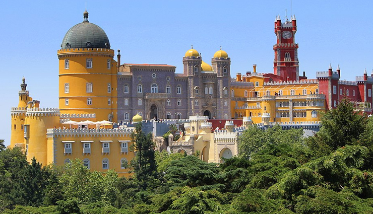 tourist attractions in portugal,portugal,places to visit in portugal,lisbon,guimaraes,douro valley,lagos,sintra,evora,porto