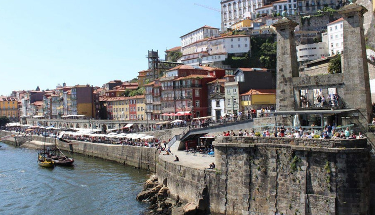 tourist attractions in portugal,portugal,places to visit in portugal,lisbon,guimaraes,douro valley,lagos,sintra,evora,porto