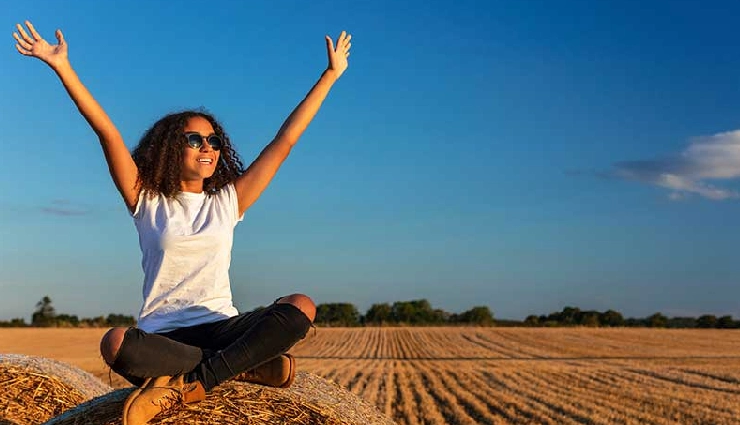 what men want in a girlfriend,attractive qualities in women,personality traits men love,what guys like in girls,dating tips for women,female traits men find irresistible,how to attract a guy