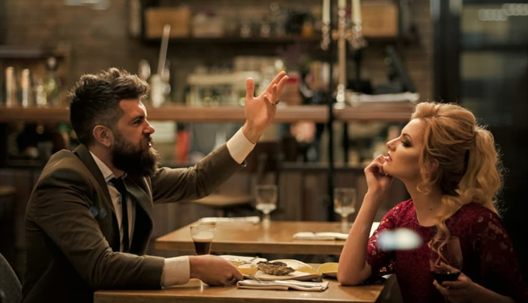 possessive boyfriend,bad signs of possessive boyfriend,relationship tips,couple tips