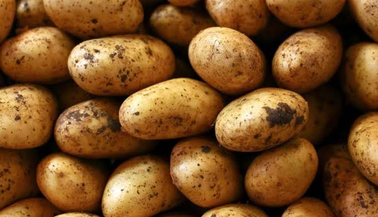 प्याज के बाद अब आलू के भाव आसमान पर, एक हफ्ते में डबल हुए दाम