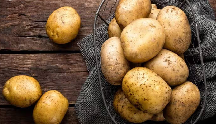 punjabi style dum aloo,punjabi style dum aloo ingredients,punjabi style dum aloo recipe,punjabi style dum aloo restaurant,punjabi style dum aloo delicious dish,punjabi style dum aloo gravy,punjabi style dum aloo lunch