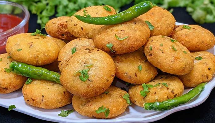 Recipe- Healthy and Delicious Potato and Suji Snack