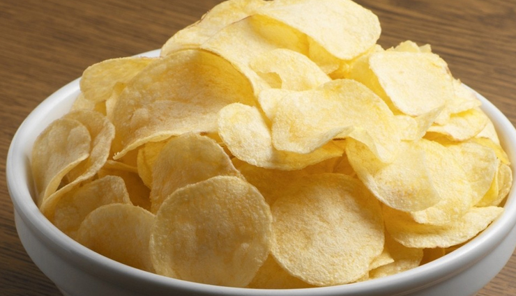 cancer-causing foods,foods linked to deadly cancer,cancer risk from certain foods,avoiding carcinogenic foods,disease-causing foods to be aware of,foods associated with deadly cancers,health risks of specific foods,dietary factors and cancer,preventing cancer through diet,choosing cancer-safe food options,डिब्बाबंद टमाटर,प्रोसेस्ड मीट,माइक्रोवेव पॉपकॉर्न,नॉन ऑर्गेनिक फल,कैंसर के लक्षण