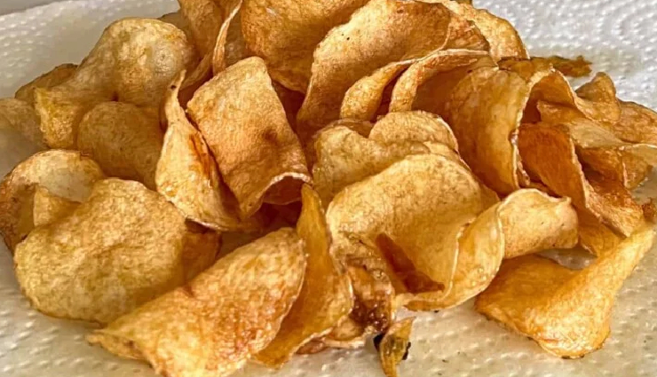 potato chips,potato chips ingredients,potato chips recipe,potato chips spicy dish,potato chips home,homemade potato chips,potato chips tasty,aloo chips