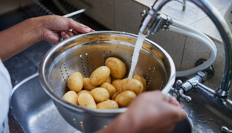 homemade potato face pack,potato face packs for glowing skin during summer,skin care tips,beauty tips,summer tips
