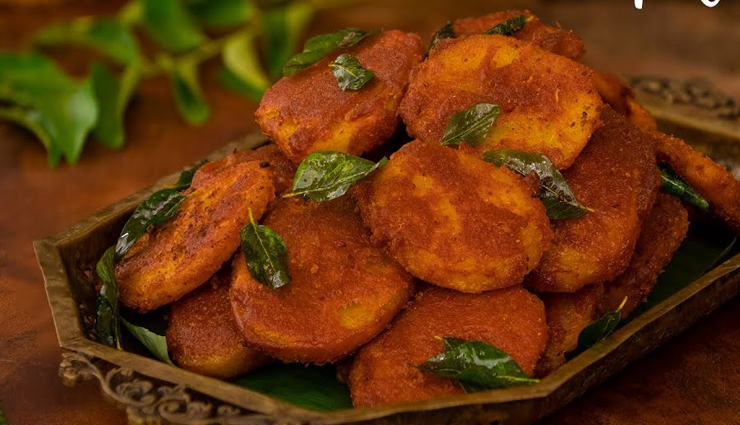 Recipe- Maharashtrian Style Spicy Sliced Potato Fry