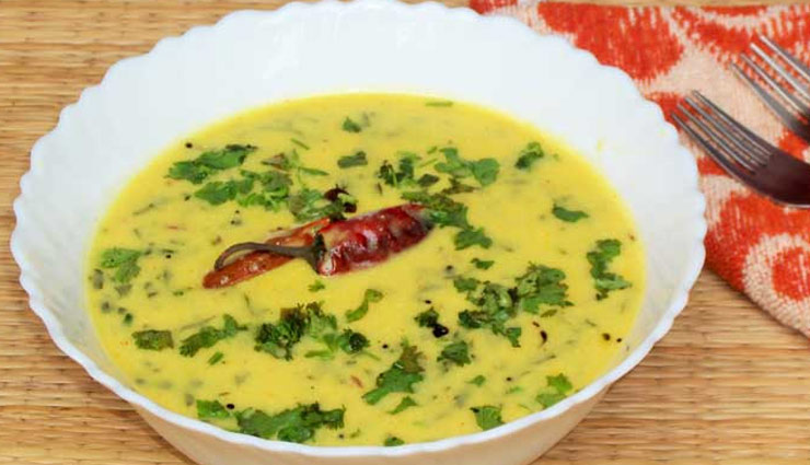 नवरात्रि स्पेशल : व्रत के दिनों में ले 'आलू की कढ़ी' का मजा, घर पर बनाए बड़ी आसानी से #Recipe नवरात्रि स्पेशल : व्रत के दिनों में ले 'आलू की कढ़ी' का मजा, घर पर बनाए बड़ी आसानी से #Recipe