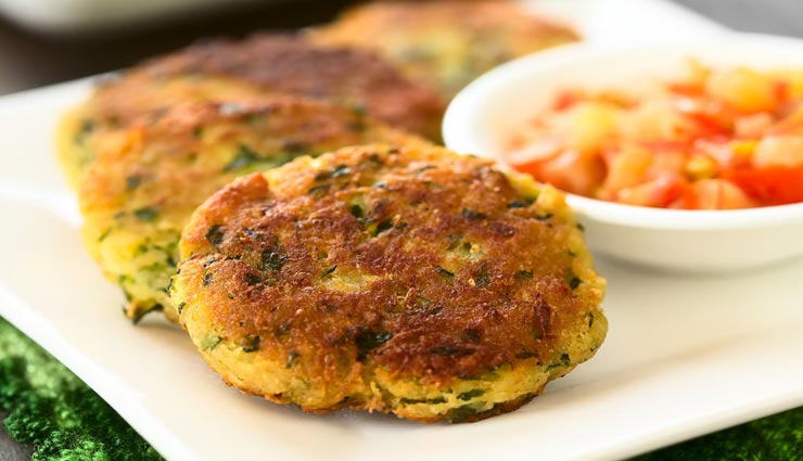 मजेदार स्नैक्स में आजमाए पोटैटो पनीर फ्रिटर्स, लें स्वाद का चटकारा #Recipe