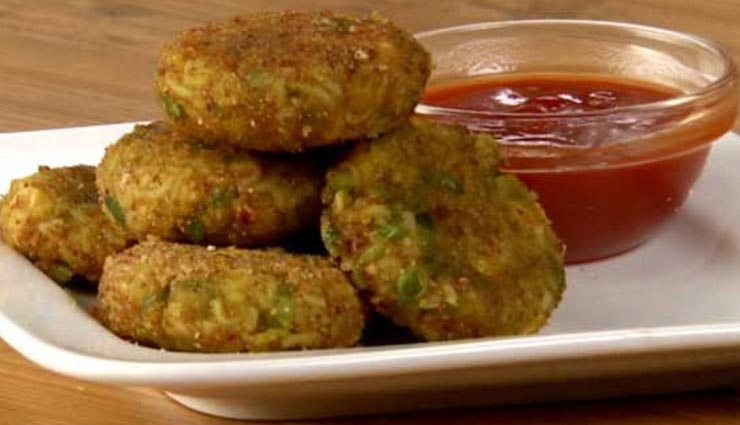 मजेदार स्नैक्स में आजमाए पोटैटो पनीर फ्रिटर्स, लें स्वाद का चटकारा #Recipe potato paneer fritters recipe,recipe,recipe in hindi,special recipe