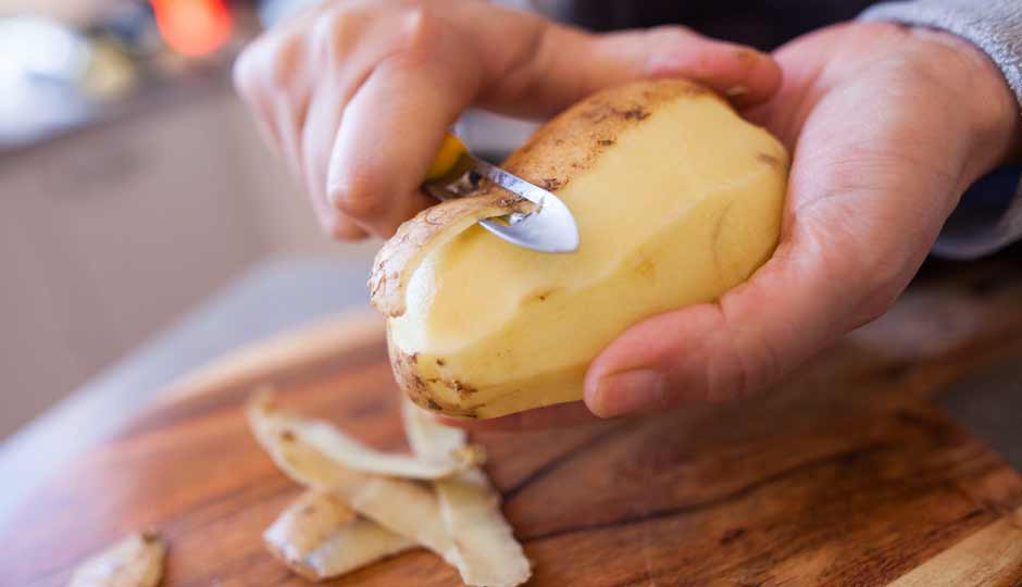 14 Amazing Benefits of Using Potato Peel for Skin and Hair