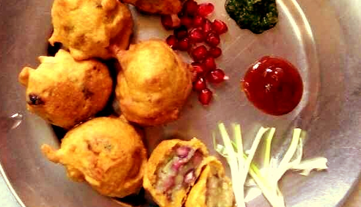 Recipe - Delicious Pomegranate and Potato Pakora