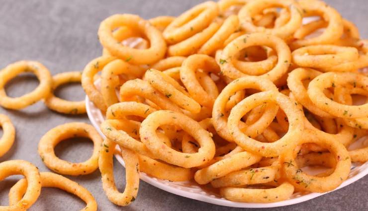 potato ring breakfast recipe,breakfast potato rings,homemade potato rings,easy potato ring recipe,potato ring breakfast ideas,crispy potato rings,healthy breakfast recipes,quick breakfast ideas,vegetarian breakfast options,creative breakfast recipes