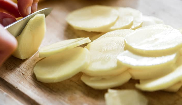 want to curb underarm smell,underarms,underarm smell,stinky armpits even after washing,smelly armpits home remedy,how to remove underarm smell,home remedies to remove underarm smell,home remedies,easy ways to remove underarm smell,beauty tips