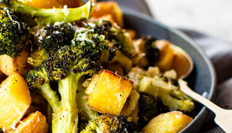 easy to make roasted potatoes and broccoli,food,easy recipe