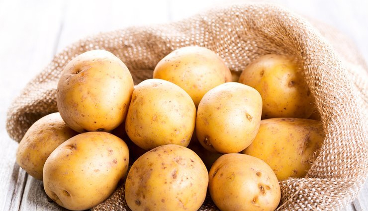 10 Beauty Benefits of Potato For Skin and Hair