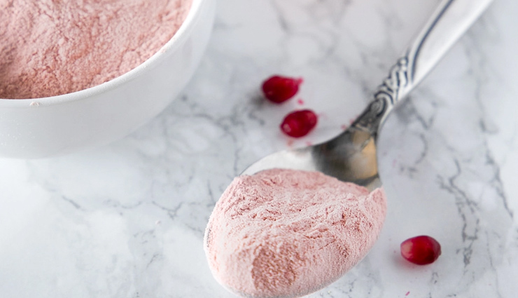 6 Amazing Beauty Benefits of Pomegranate Powder