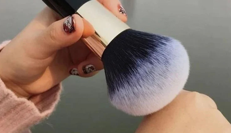 include this brush in your makeup tools,beauty tips,beauty hacks