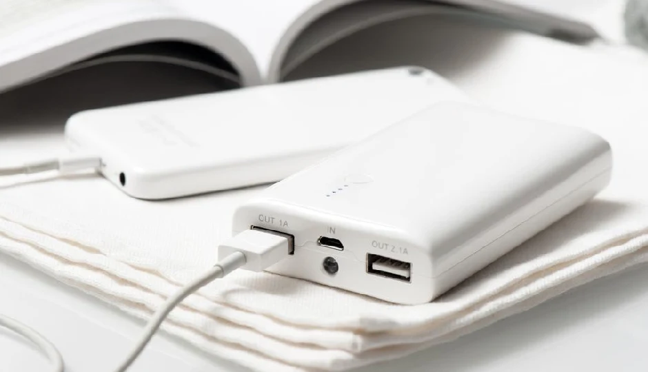 पावर बैंक के खतरों से बचें, सही तरीके से करें इस्तेमाल, जानें इसके खतरनाक होने के कारण