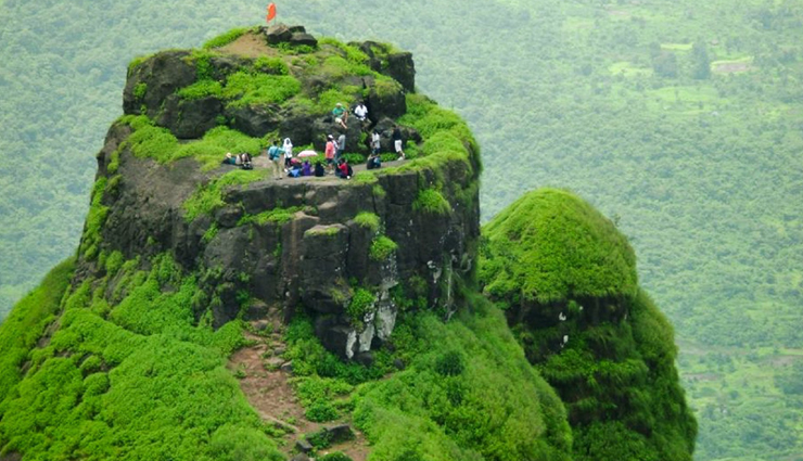 trekking places in maharashtra,best trekking spots in maharashtra,top trekking destinations maharashtra,maharashtra trekking trails,famous trekking forts in maharashtra,trekking in sahyadri mountains,adventure treks in maharashtra,hiking places in maharashtra,scenic treks in maharashtra,maharashtra trekking routes