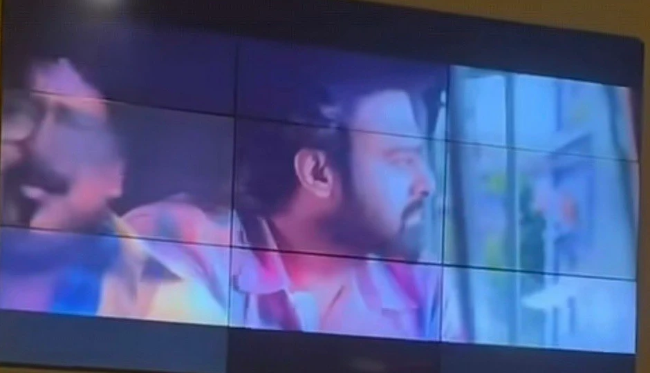 पायरेसी की भेंट चढ़ गई प्रभास स्टारर ‘द राजा साब’, अमेरिका के एक रेस्टोरेंट में टीवी चला पायरेटेड वर्जन