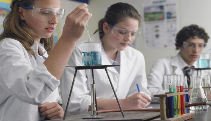 जोधपुर : कोरोना कहर के बीच इस तरह कराए जाएंगे स्कूल लैब में प्रायोगिक कार्य