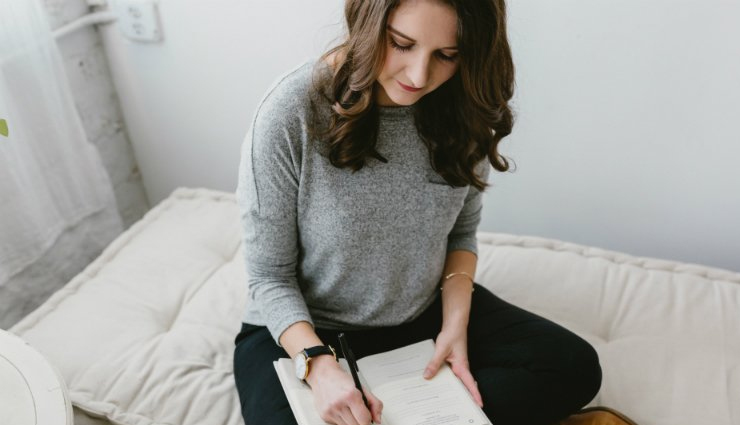 overcome arrogance,strategies to overcome arrogance,effective strategies,humility and self-improvement,cultivating a growth mindset,learning from failure,practicing gratitude and empathy,active listening and open-mindedness,surrounding yourself with diverse perspectives,service and humility,challenging assumptions and biases