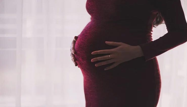 20वीं बार गर्भवती हुई महिला ने 17वें बच्चे को दिया जन्म, नवजात के साथ हुआ झकझोर देने वाला काम