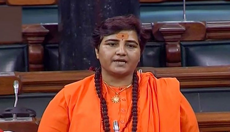Congress MLA Dangi threatens to burn alive Pragya, later apologises 