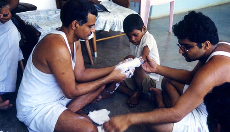 dr prakash amte,dr mandakini amte