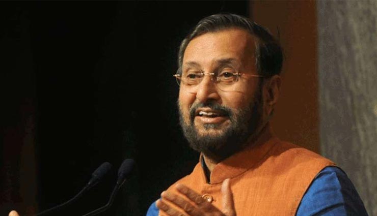 गांधी परिवार को पीसी चाको ने बताया देश का पहला परिवार, BJP का तीखा हमला