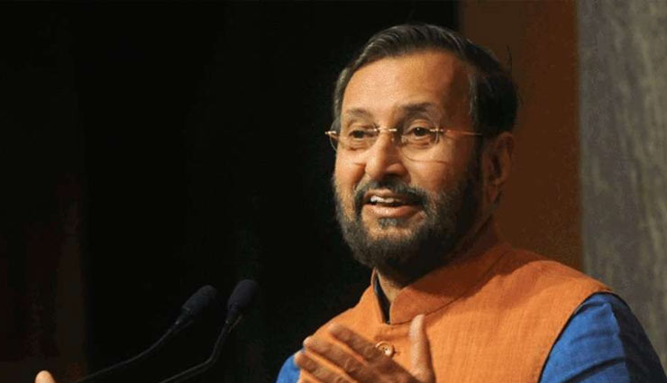 दीपिका के JNU जाने पर बवाल, प्रकाश जावड़ेकर ने कहा ये लोकतंत्र, कोई कहीं भी जा सकता है