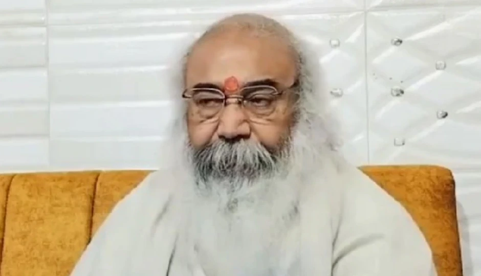 ‘अखिलेश की हालत – घर में नहीं हैं दाने, अम्मा चली भुनाने’, आचार्य प्रमोद कृष्णम का तंज