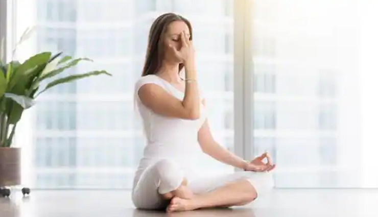 रोजाना करें ये 3 योग आसन, राहुल गांधी की तरह आपको भी नहीं होगा सर्दी में ठंड का अहसास rahul gandhi,t shirt,yoga for winter,health yoga tips,health news in hindi,healthy living