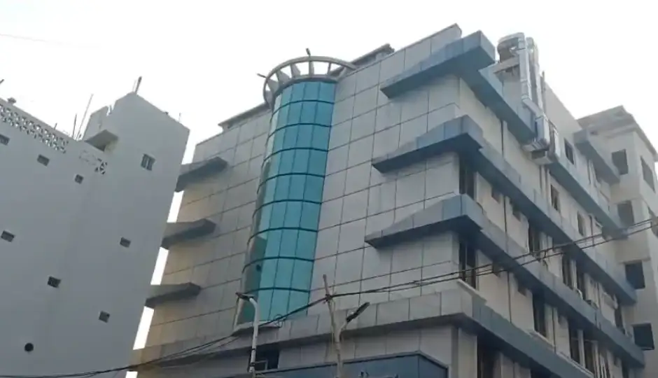 मुजफ्फरपुर के निजी अस्पताल में भीषण आग, 10 मरीजों की मौत की आशंका; 20 को सुरक्षित निकाला गया