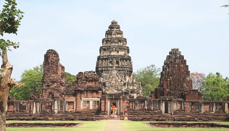 shiv temples outside india,sawan pilgrimage destinations,visit six shiv temples during sawan,sacred temples for sawan pilgrimage,sawan yatra: six shiv temples abroad,international shiv temples for sawan visit