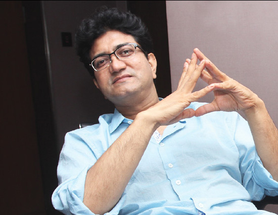 करणी सेना की धमकी से डरे प्रसून जोशी, जयपुर लिटरेचर फेस्टिवल में नहीं लेंगे भाग