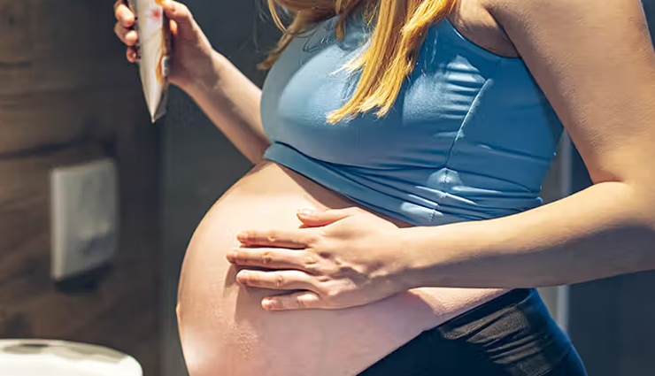 pregnancy skin care,treat skin during pregnancy,home remedies for pregnancy skin issues,natural skin care during pregnancy,pregnancy safe skin tips,skin problems in pregnancy,glowing skin during pregnancy,hormonal skin changes pregnancy,safe skincare for pregnant women,remedies for stretch marks,natural remedies for melasma during pregnancy,acne treatment during pregnancy,dry skin in pregnancy care